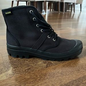 MEN’s Palladium black canvas boots size 10.5 US